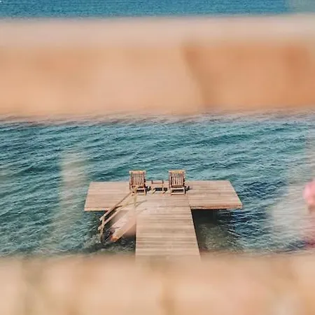 Sea Garden - Spectacular Seafront Position Контокали