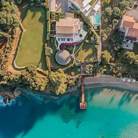 וילה Sea Garden - Spectacular Seafront Position קונטואקלי